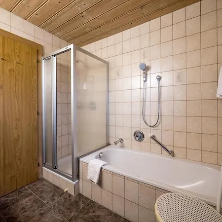 Egger 3* Fügen
