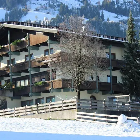 Guest house Egger - Direkt An Der Spieljochbahn